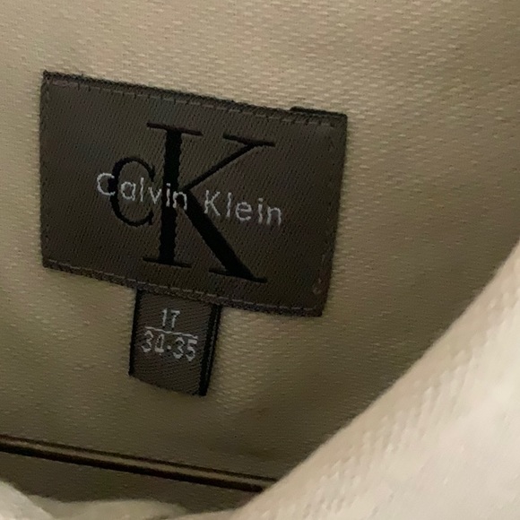 Men’s Calvin Klein Dress Shirt. 17-34/35. Beige. 100% cotton - Picture 4 of 5